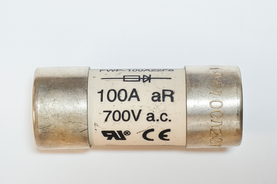 FWP-100A22F 100A 700VAC 22x58